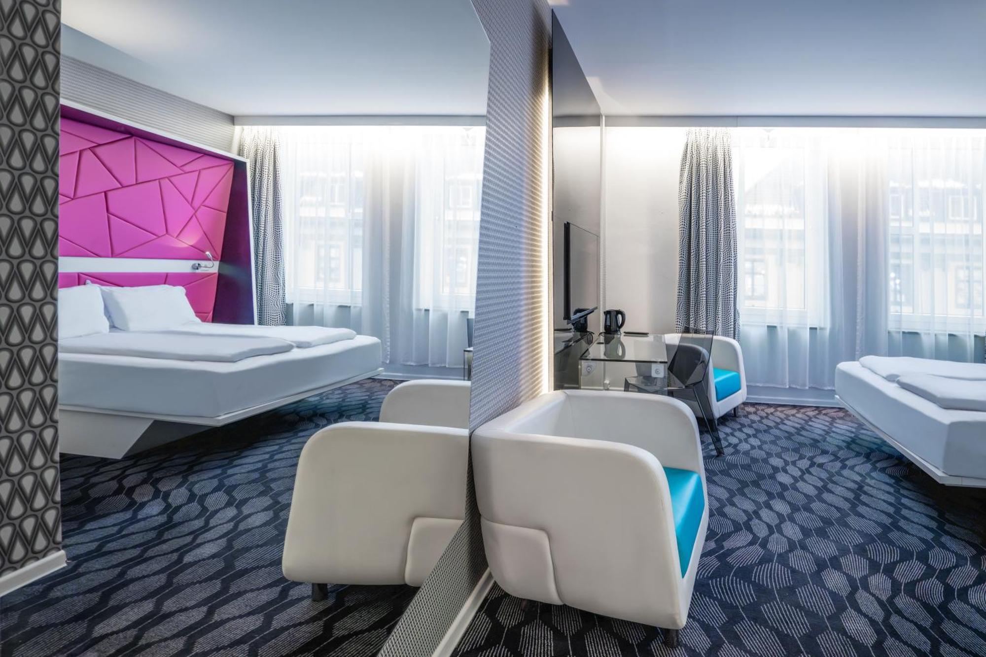 Magic Hotel Xhibition Берген Екстериор снимка